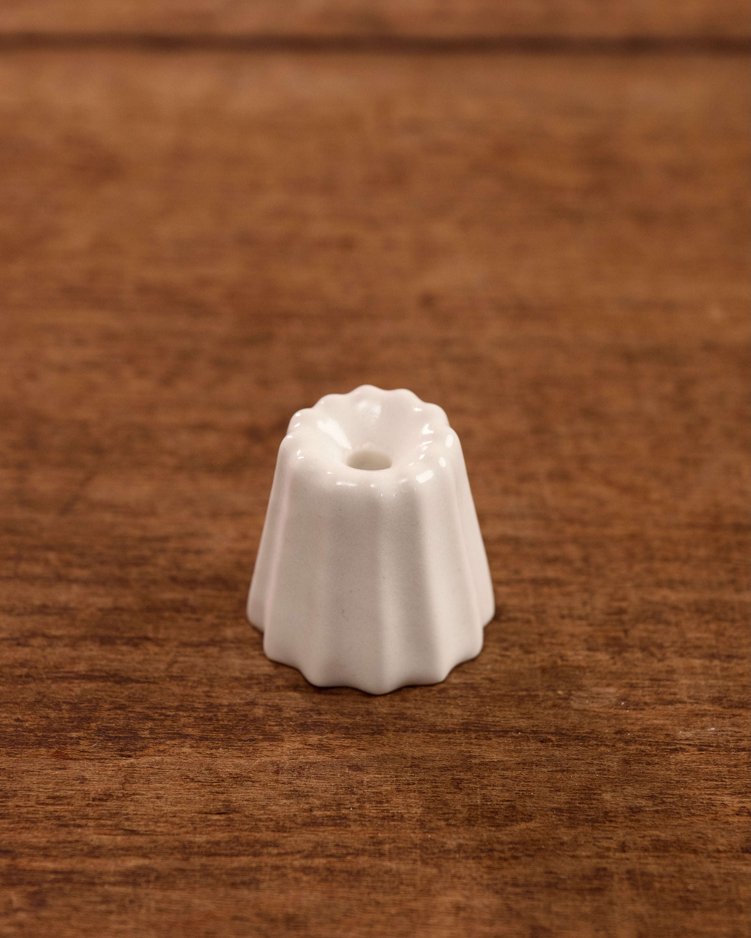Canelé Candle Holder