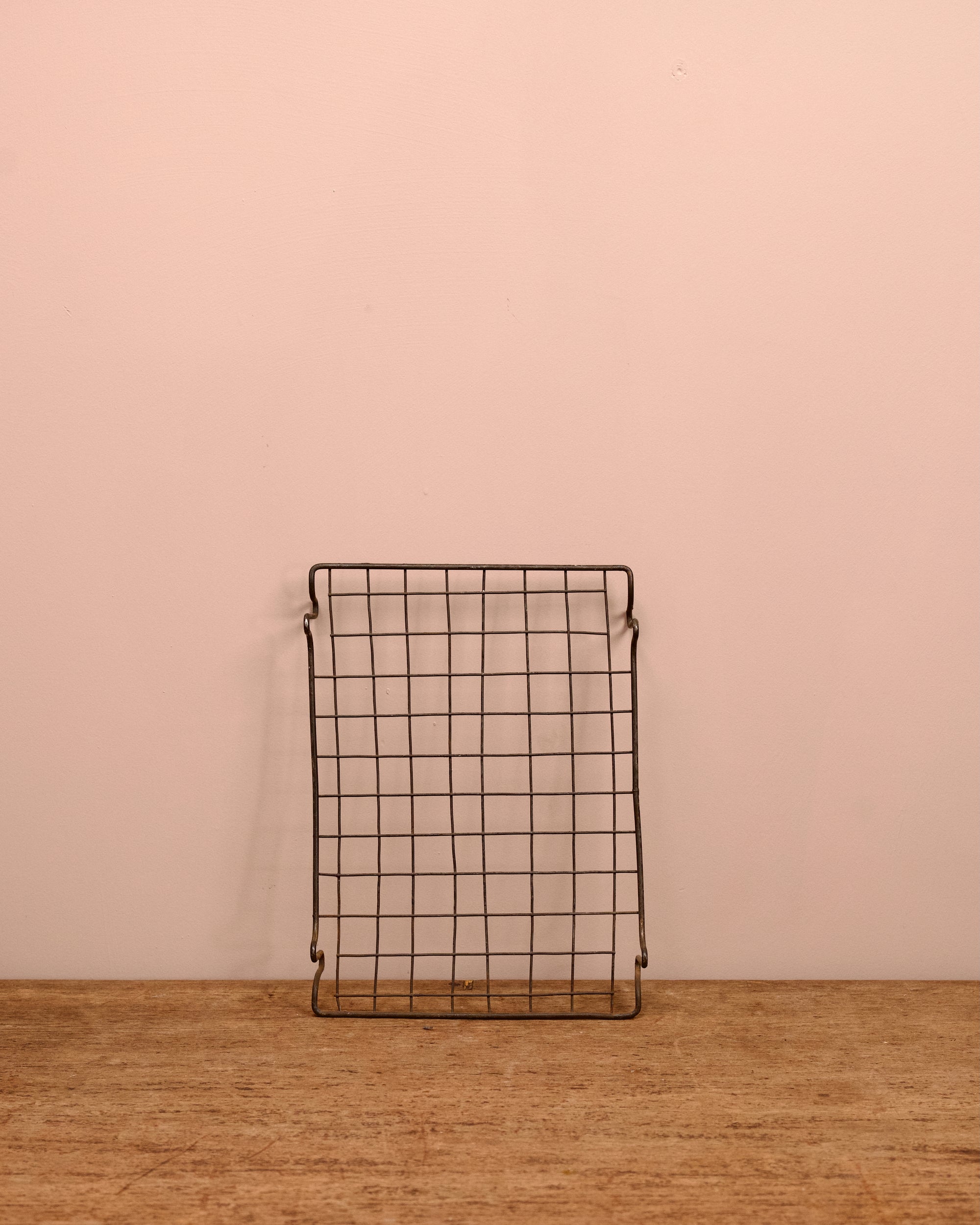 FOUND | Wire Cooling Rack