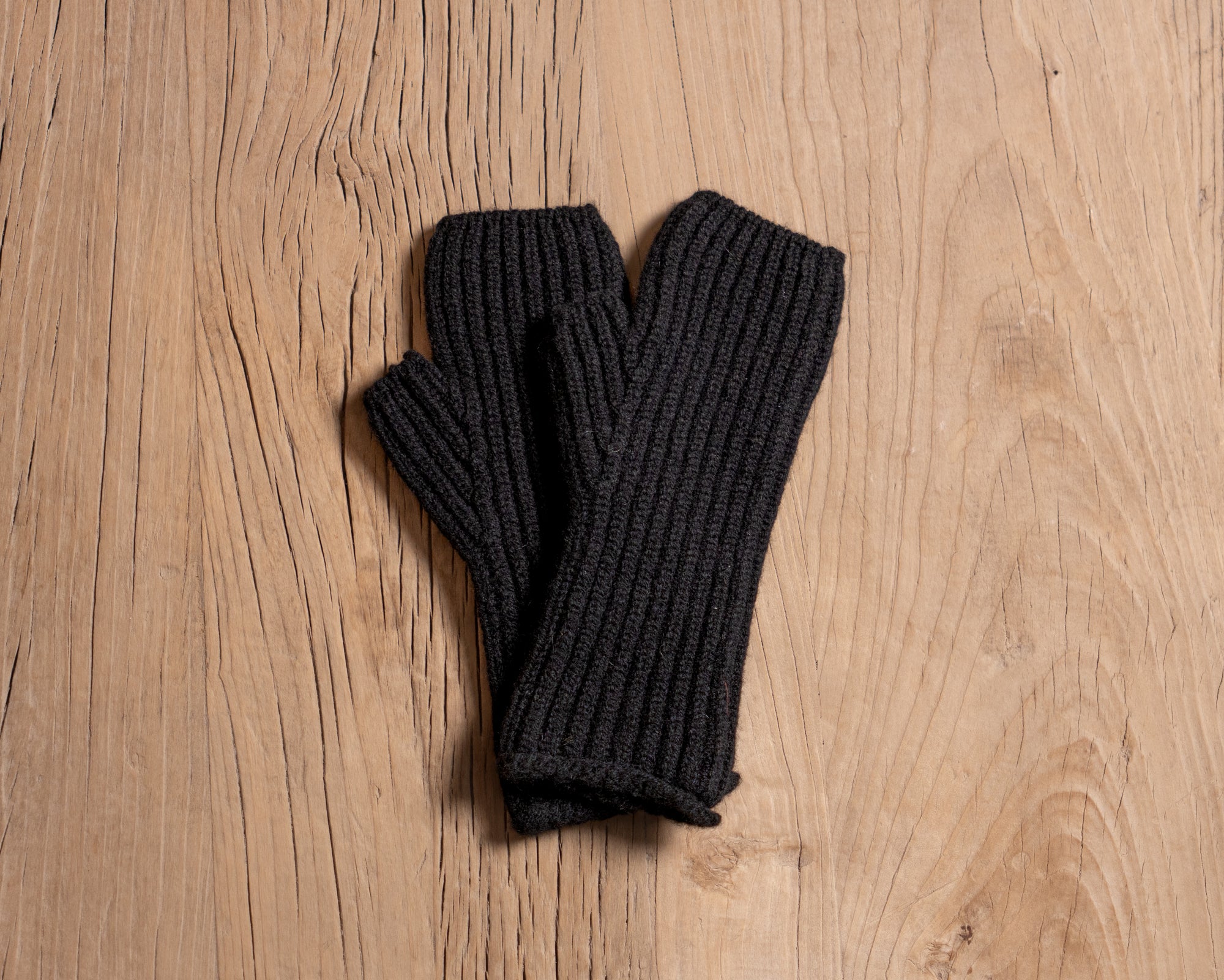 Lambswool  Ribbed Wrist Warmer