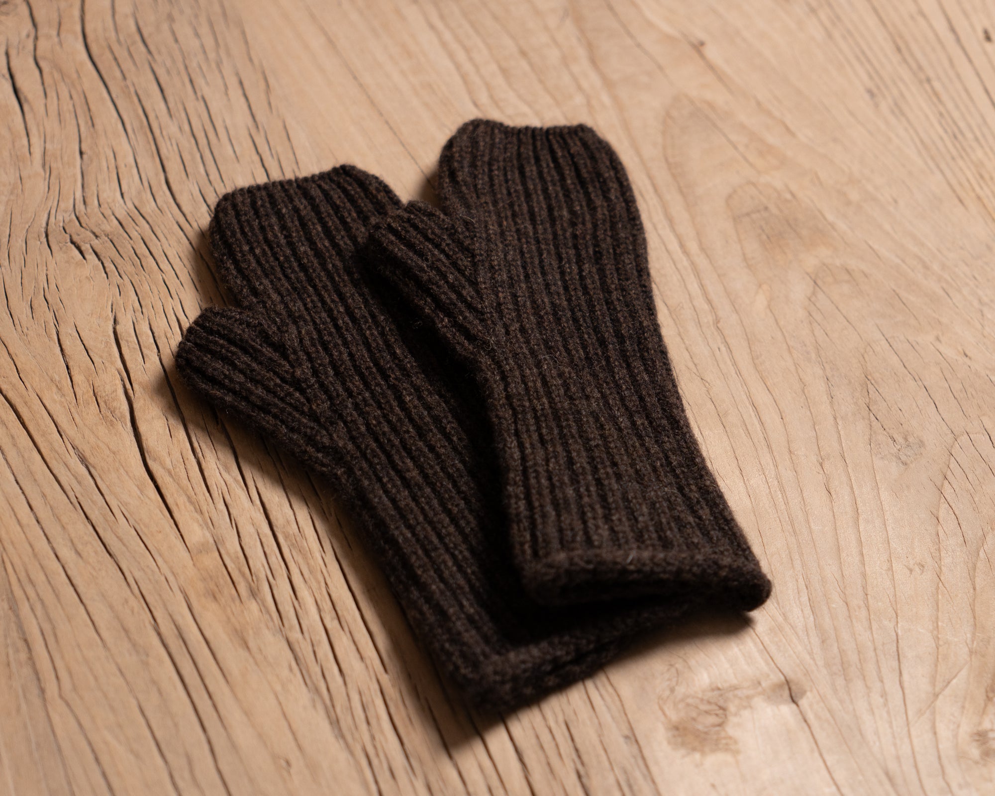 Lambswool  Ribbed Wrist Warmer